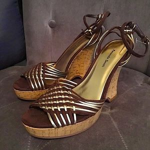 Brown Suede/Gold Metallic Wedge Shoes Size 6.5 NWOT
